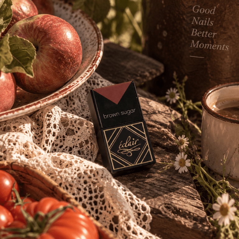 butelka brązowego lakieru hybrydoego Brown Sugar 7ml Eclair Nail